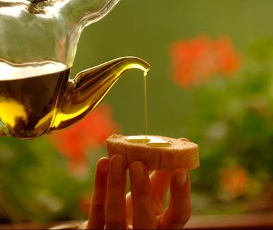 Sembra che l'olio d'oliva stimoli la sazietà